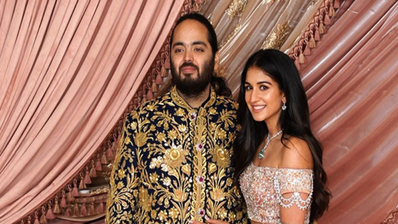 Bollywood Stars Dazzle at Anant Ambani-Radhika Merchant Sangeet Extravaganza