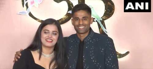 T20 World Cup Champions Suryakumar Yadav and Hardik Pandya Attend Anant-Radhika's Sangeet Ceremony