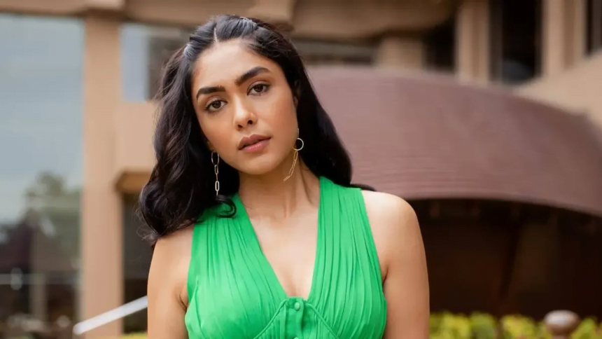 Mrunal Thakur ने अपने 'Pippa' परिवार का एक थ्रोबैक वीडियो साझा किया