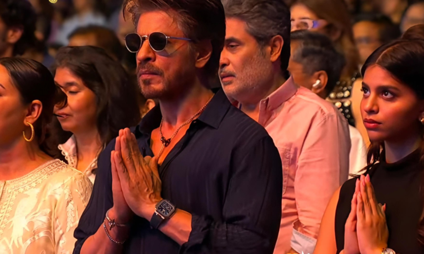 Shah Rukh Khan Gets Emotional Singing "Yeh Jo Desh Hai Tera" at AbRam's Annual Day Function