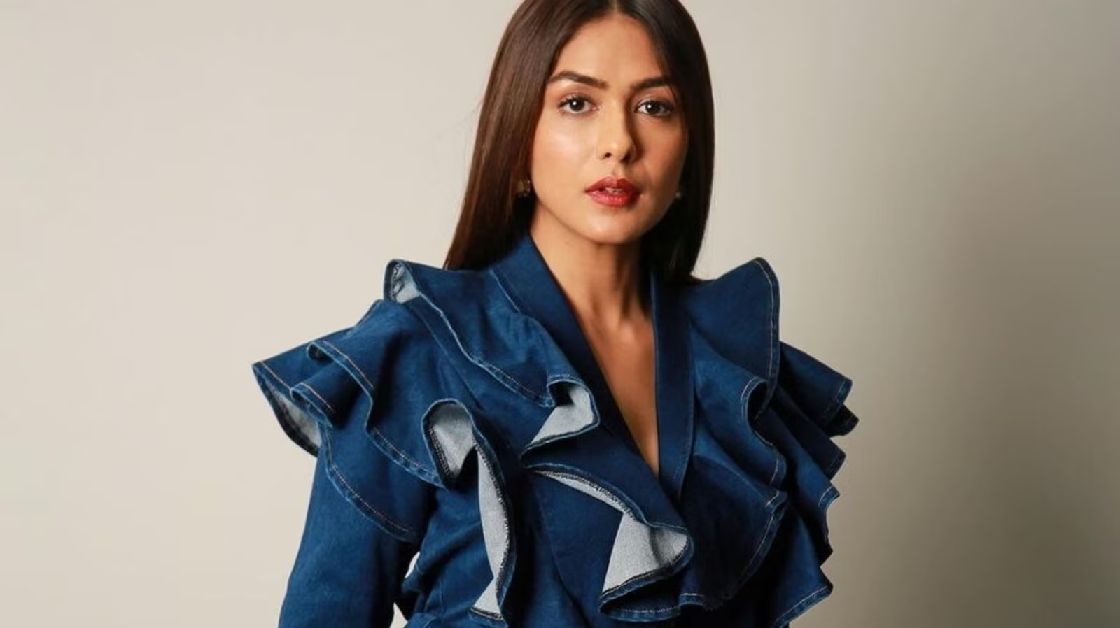 Mrunal Thakur's Heartwarming Return Home Proves Some Things Never Change