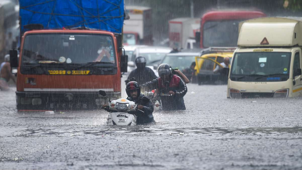Mumbai on High Alert: More Heavy Rain Expected Today After Soaking Downpour