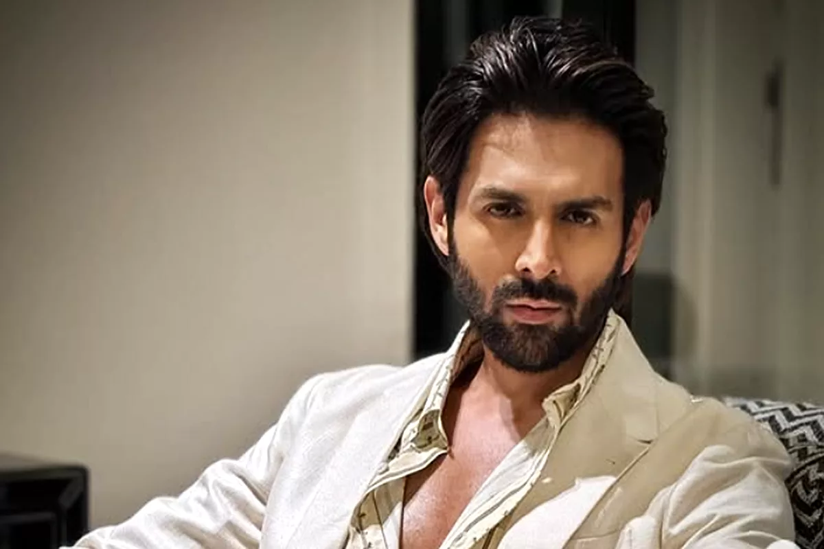 Kartik Aaryan and Anurag Basu Finalize Schedule for Highly-Anticipated Film