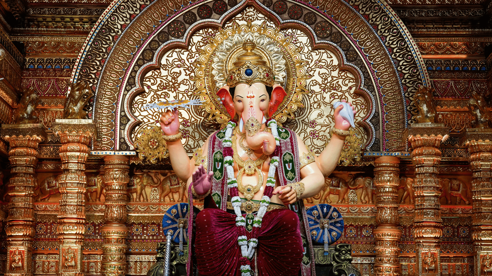 Lalbaugcha Raja First Look 2025: What to Expect From the Iconic Ganpati's Grand Reveal