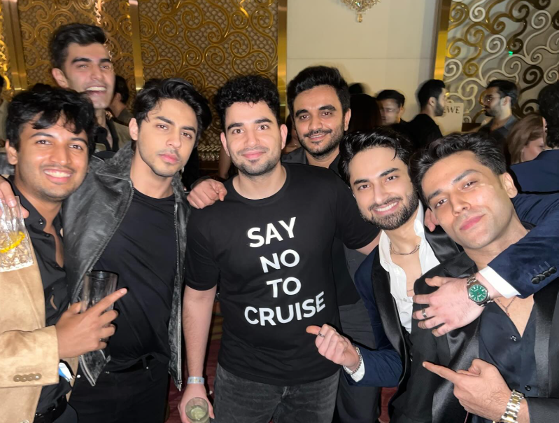 Suhana Khan Reacts to Samay Raina's Viral Cruise Photo with Aryan Khan