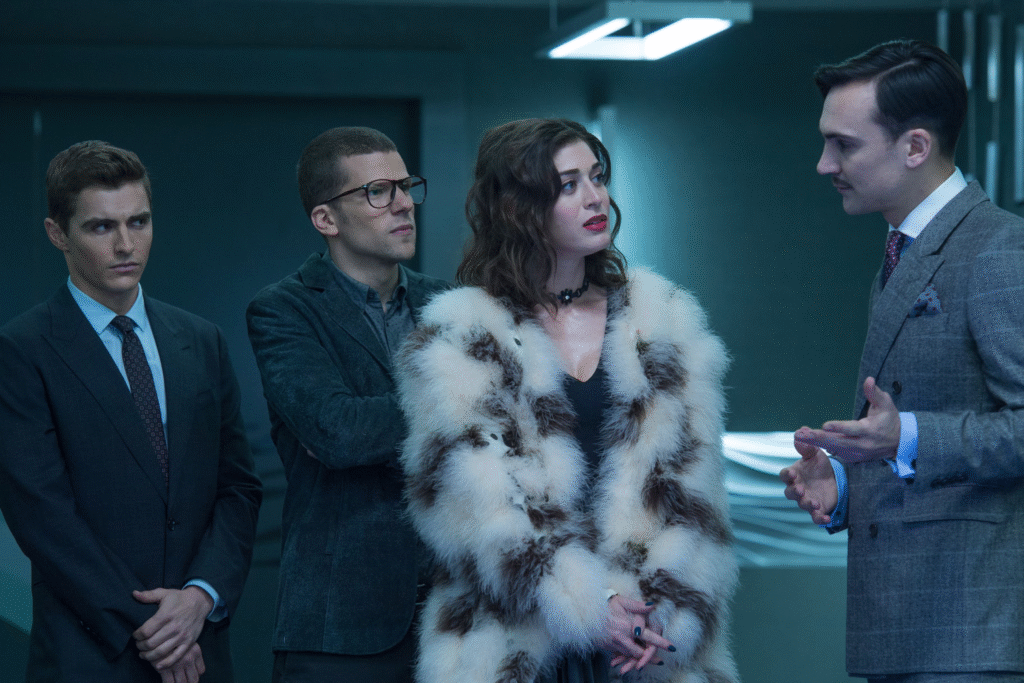 Why Isla Fisher Is "Desperate to Visit India" and What Should Be on Her Itinerary