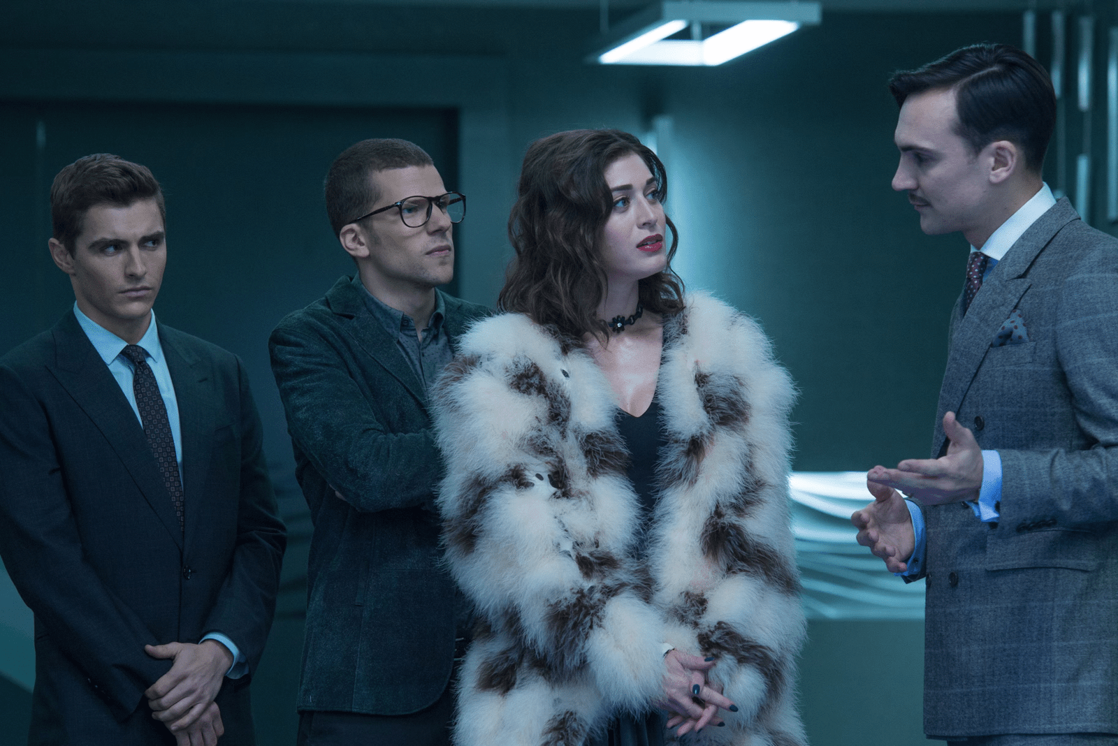 Why Isla Fisher Is "Desperate to Visit India" and What Should Be on Her Itinerary